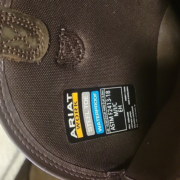 Brand New Men's Size 10.5 Ariat Work Boots - Picture 6 of 7